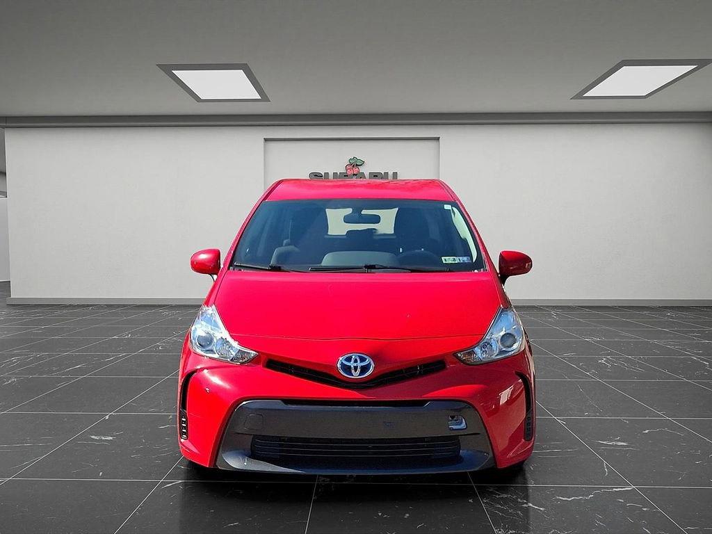 Used 2017 Toyota Prius V Two image 3