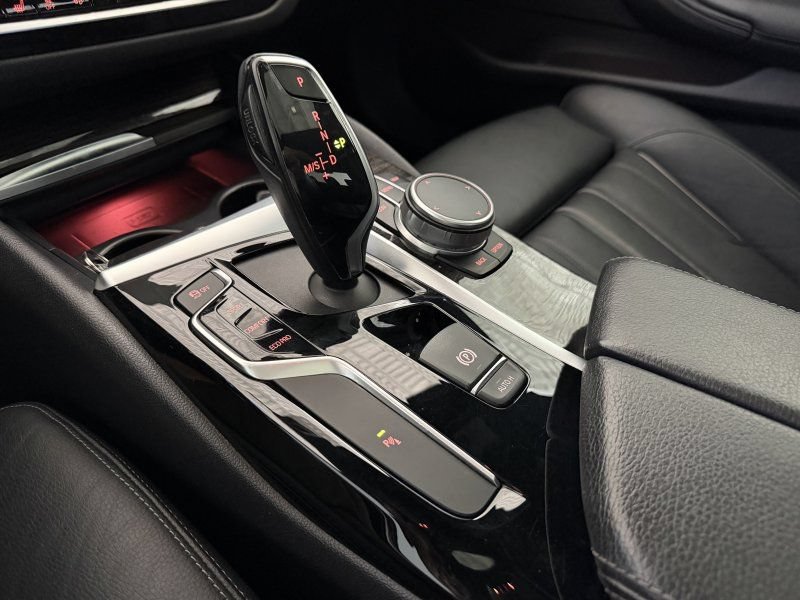 Used 2020 BMW 540i RWD image 25