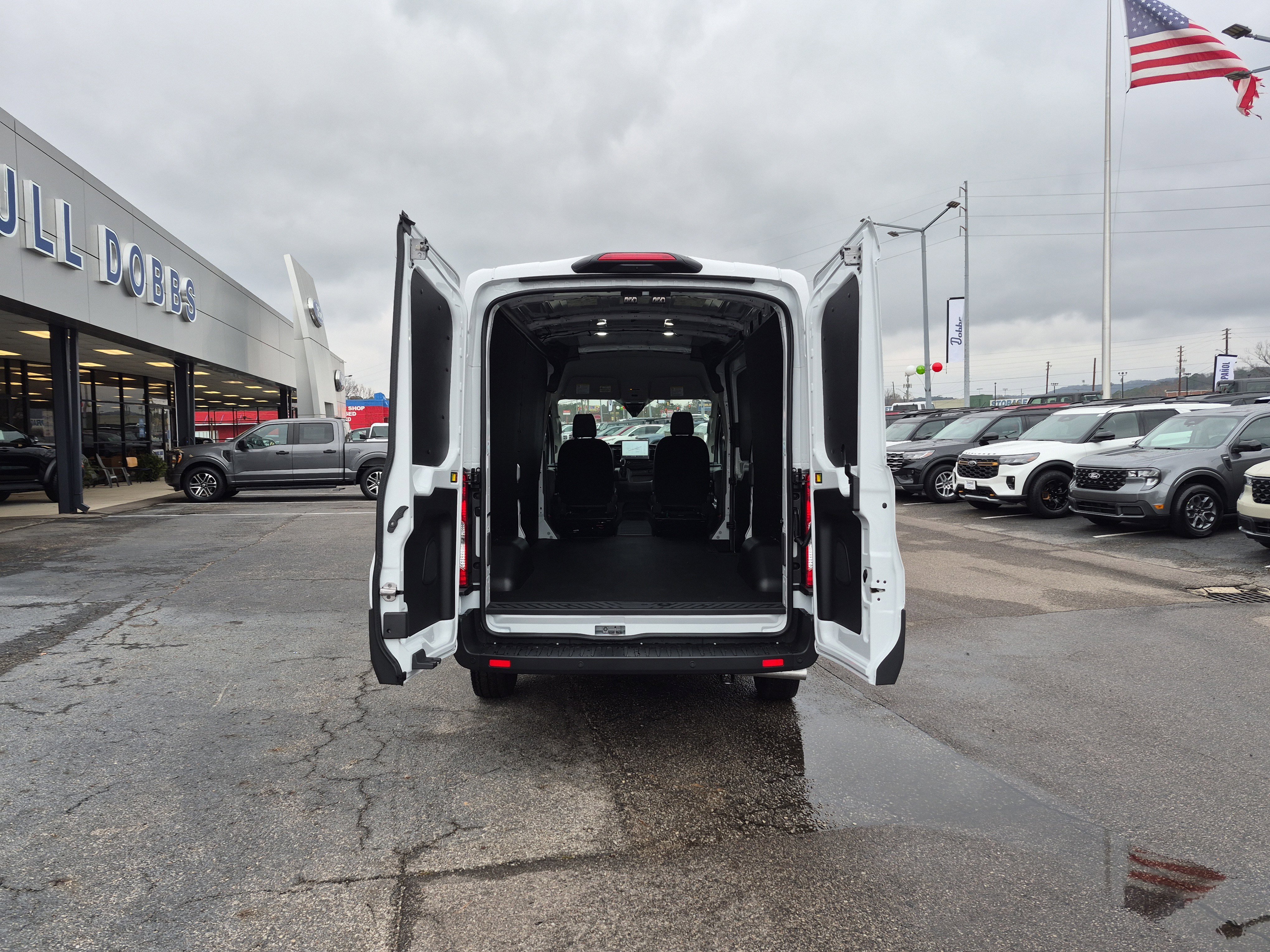 New 2026 Ford Transit 250 148 Medium Roof w/ Load Area Protection Package image 7