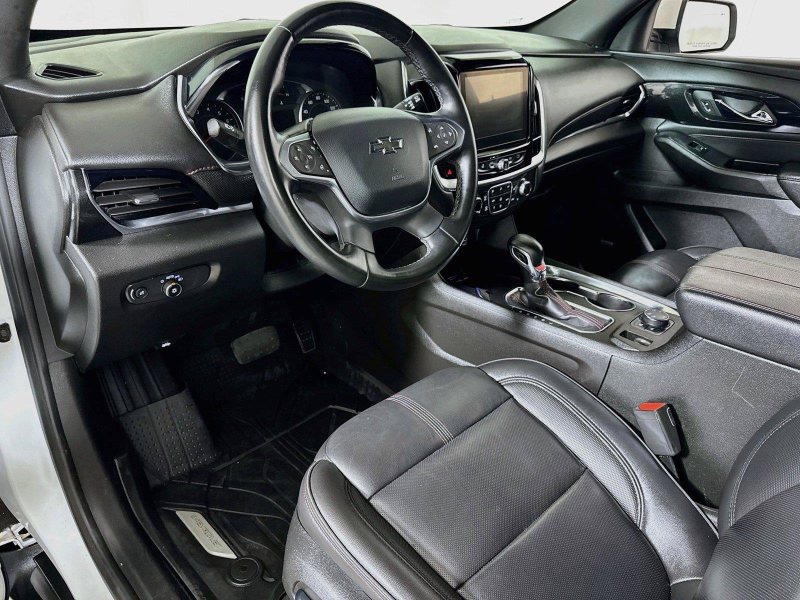 Used 2023 Chevrolet Traverse RS AWD/4WD image 7
