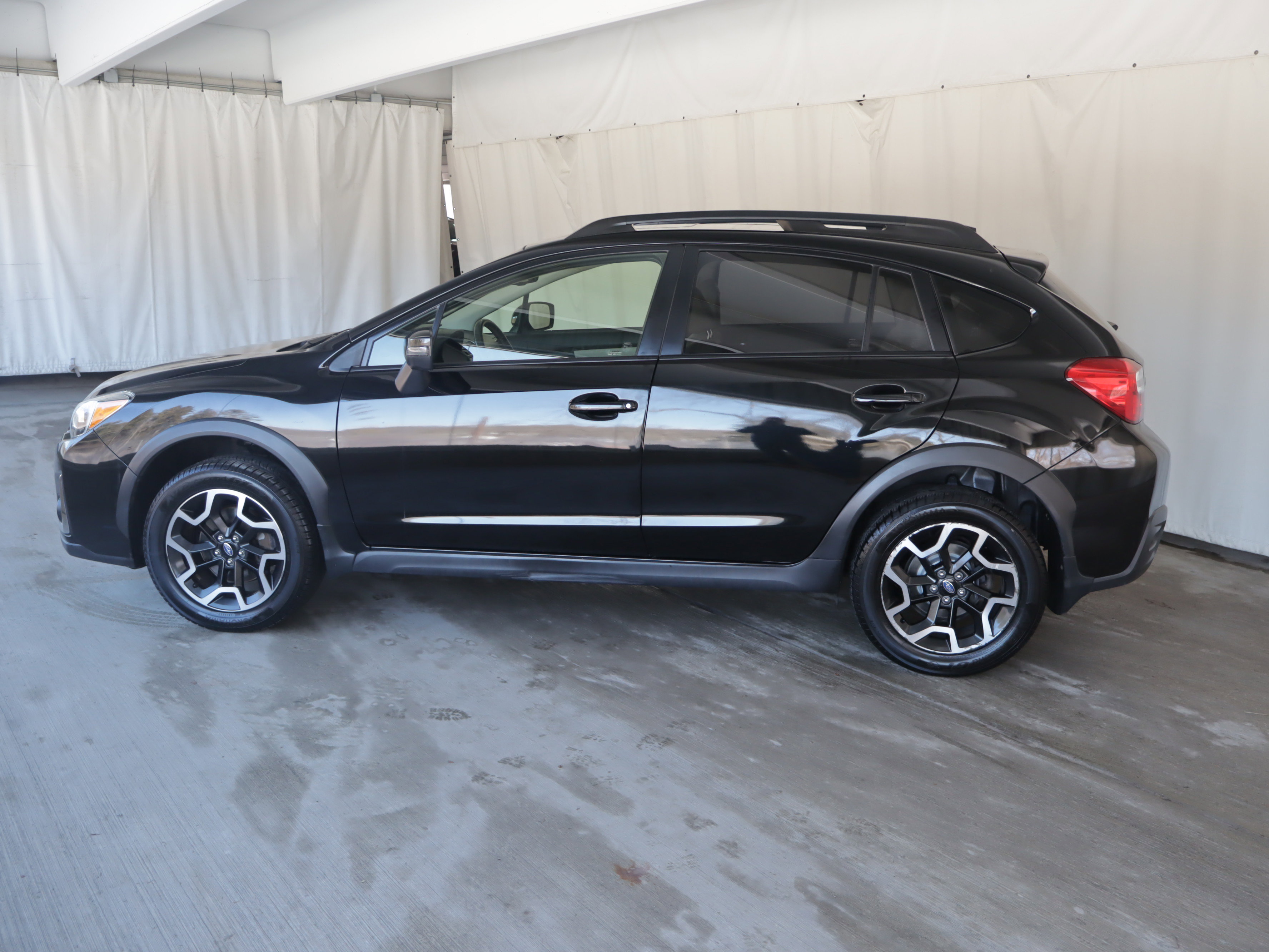 Used 2016 Subaru Crosstrek 2.0i Limited image 21