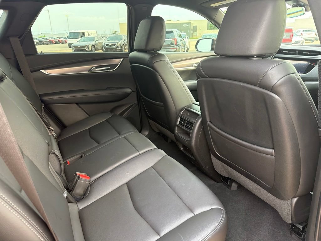 Certified 2023 Cadillac XT5 Luxury FWD image 8