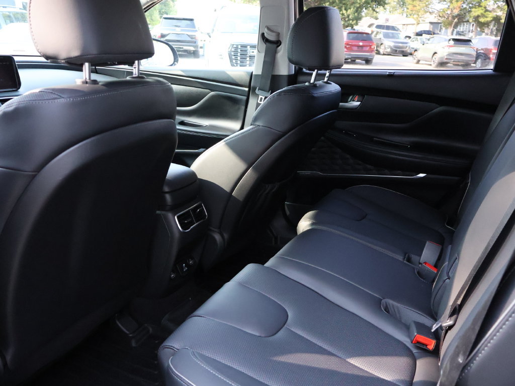 Used 2023 Hyundai Santa Fe Limited AWD/4WD image 19