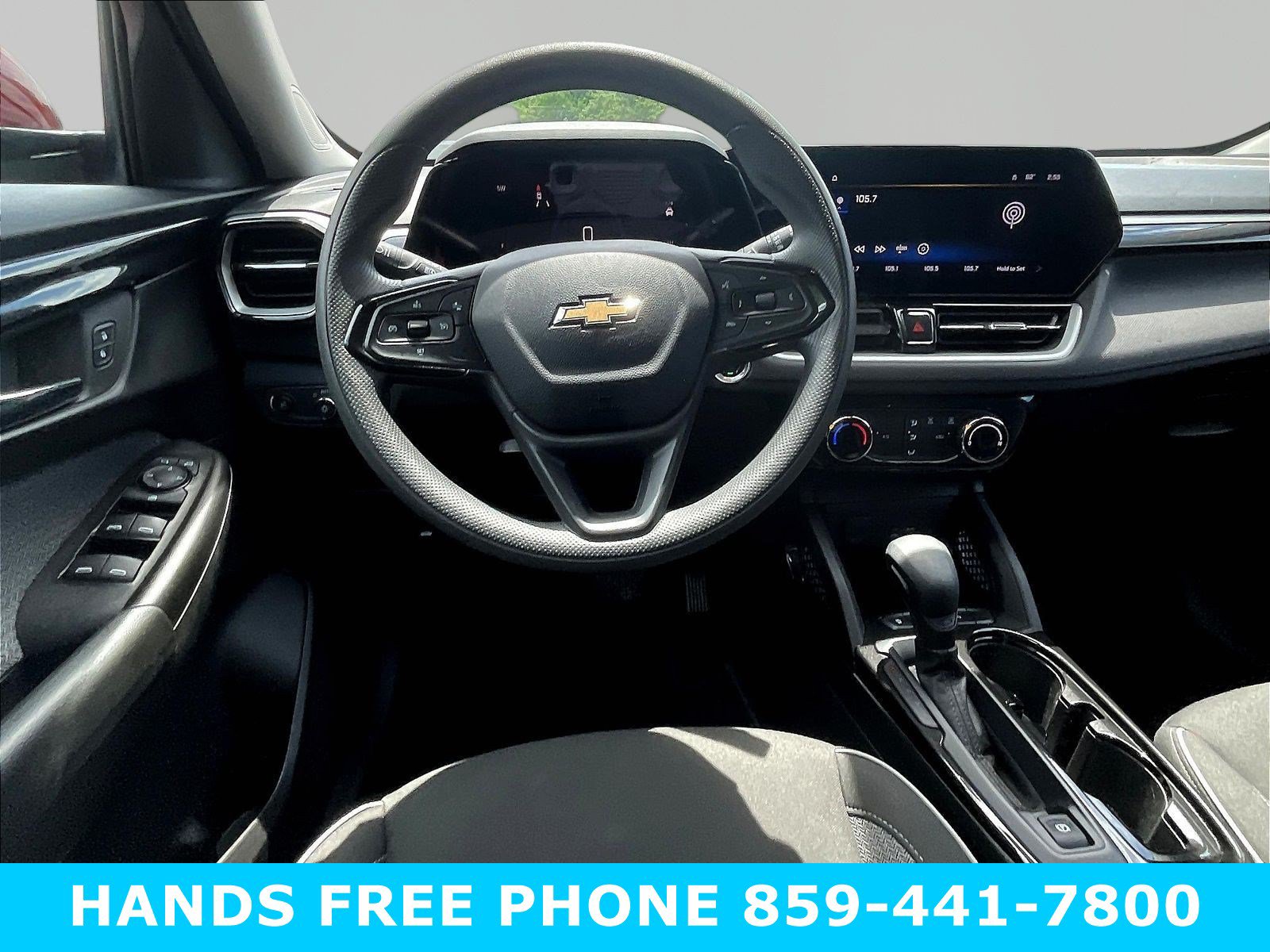 Used 2025 Chevrolet TrailBlazer LT FWD image 8