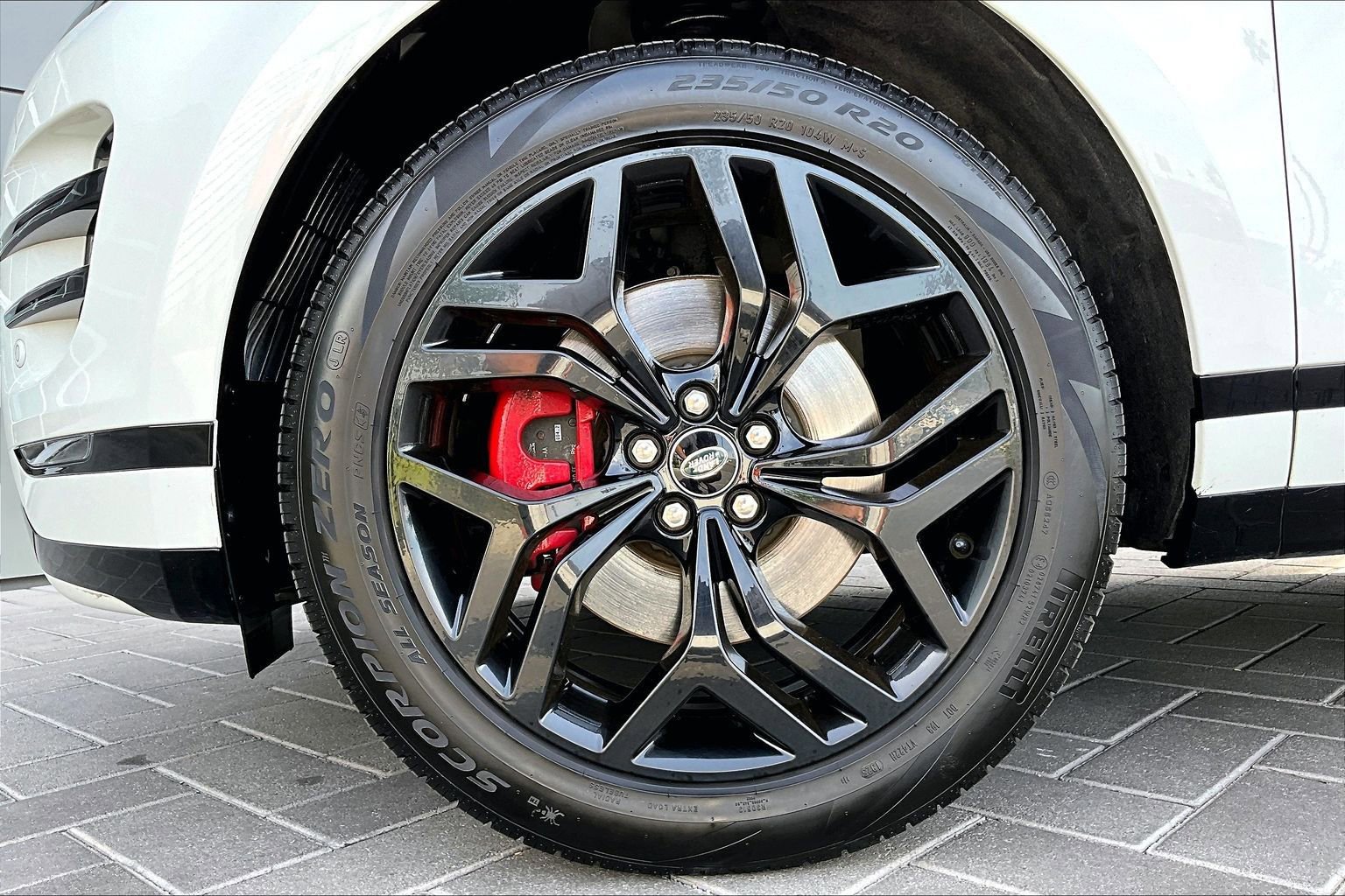 Used 2023 Land Rover Range Rover Evoque HST image 9