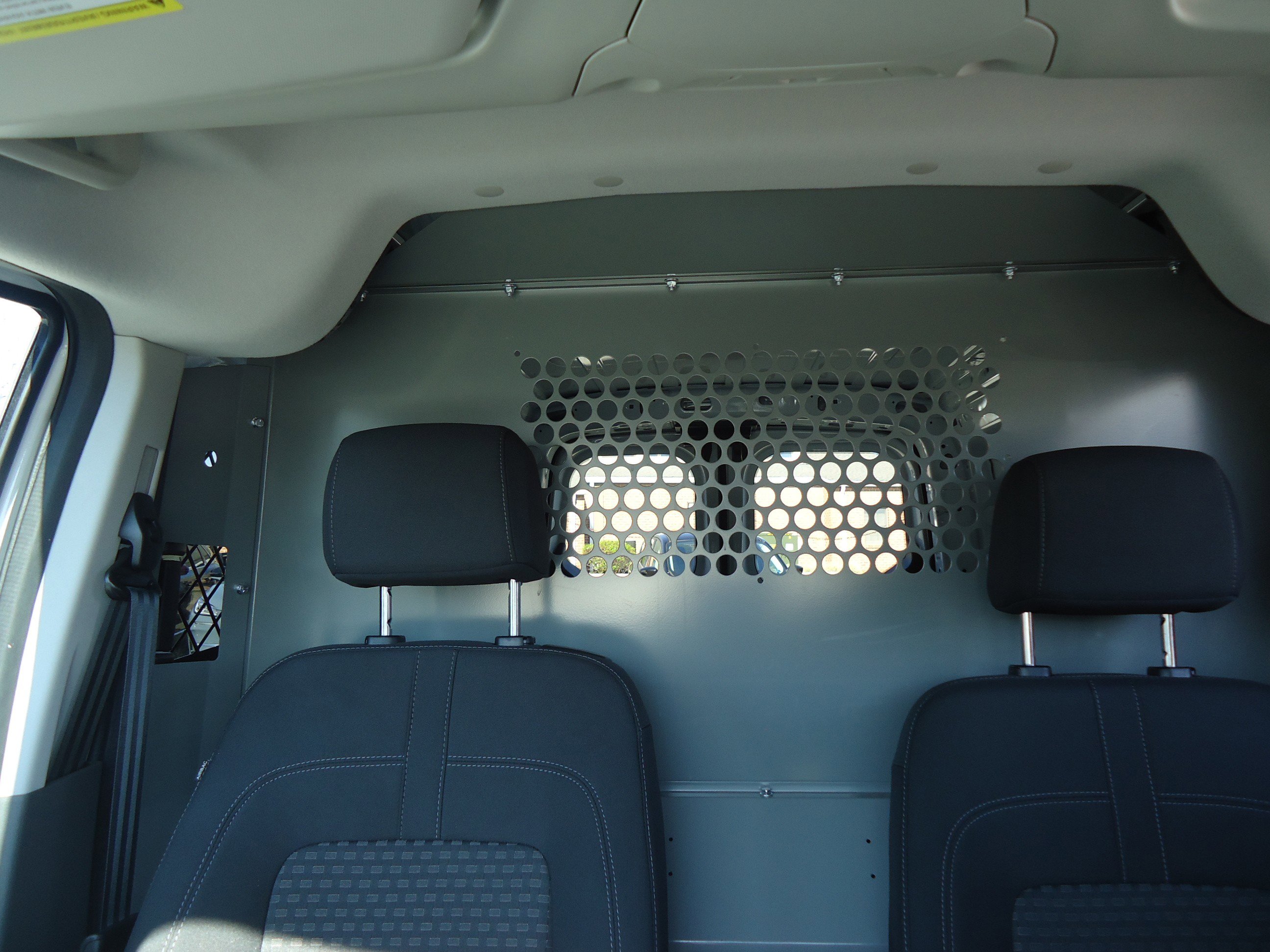 Used 2020 Ford Transit Connect XLT image 24