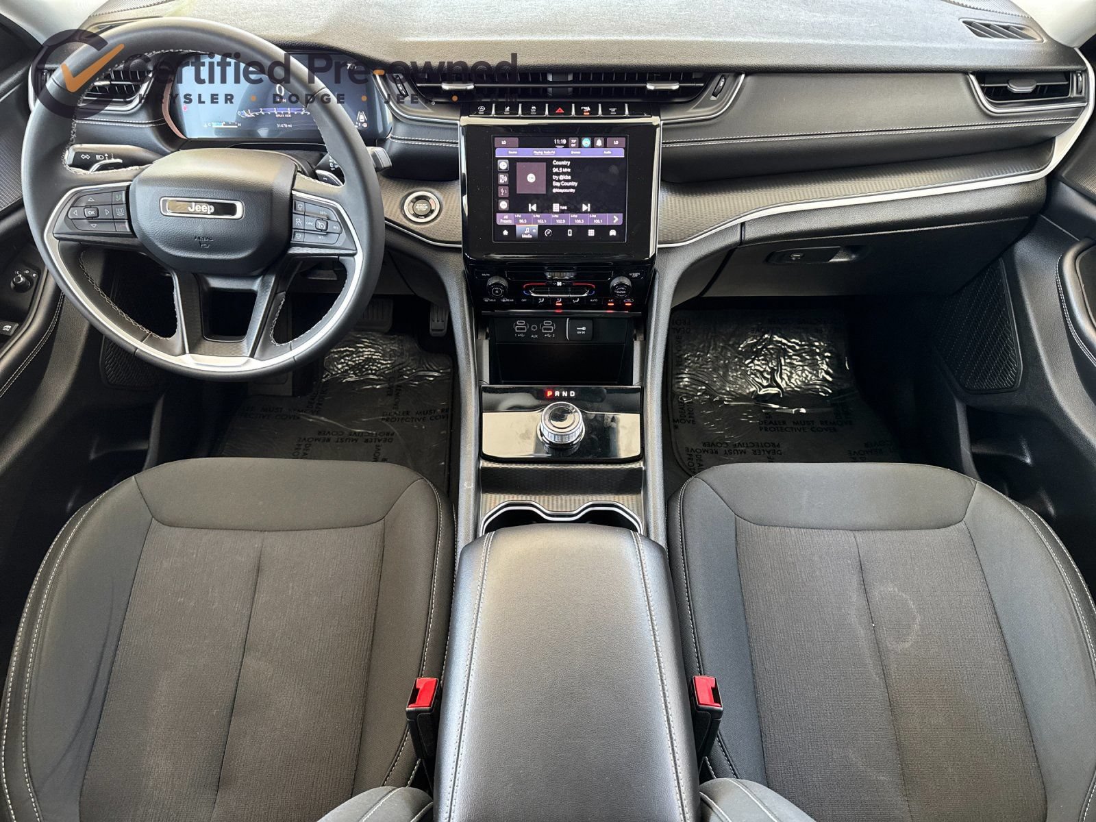 Used 2024 Jeep Grand Cherokee Laredo AWD/4WD image 14