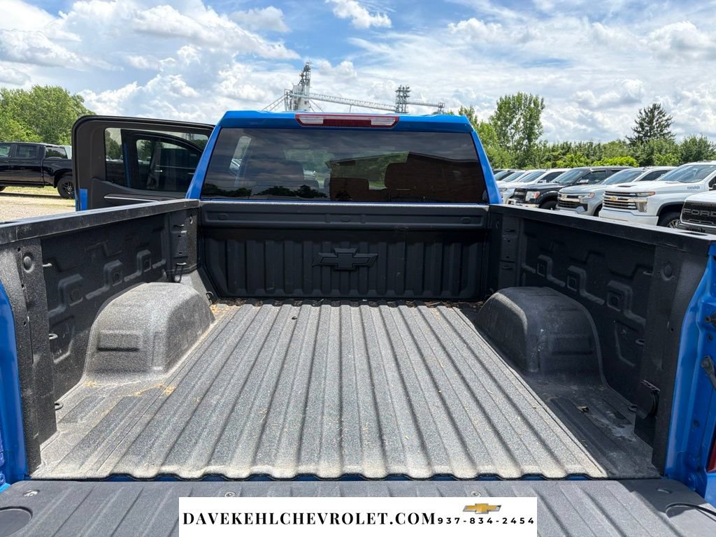 Used 2025 Chevrolet Silverado 1500 LT AWD/4WD image 19