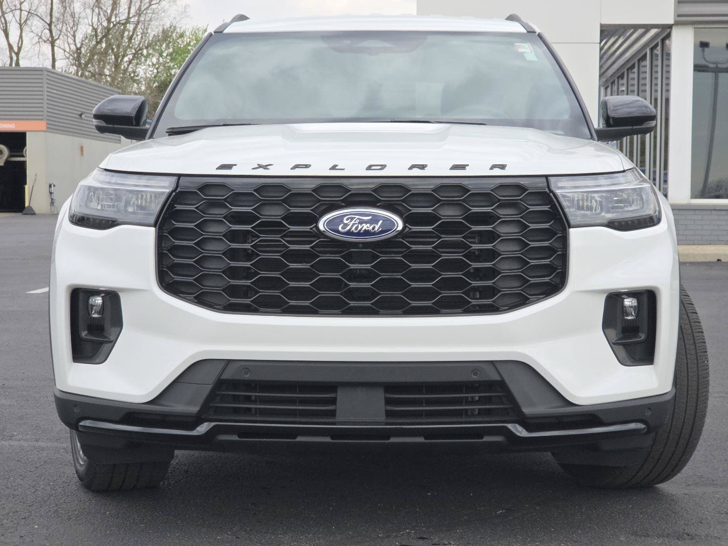Used 2025 Ford Explorer ST-Line w/ ST-Line Street Pack AWD/4WD image 12
