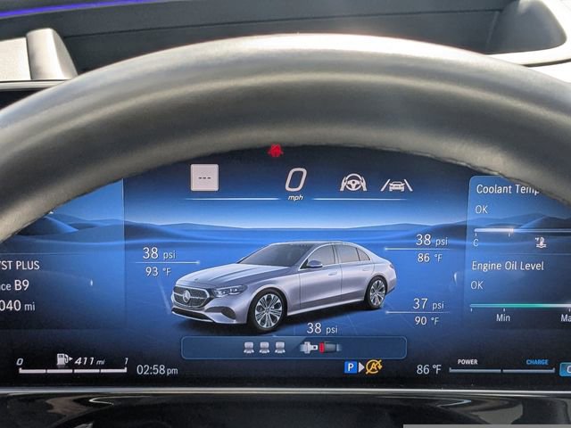 Used 2025 Mercedes-Benz E 350 4MATIC Sedan image 26