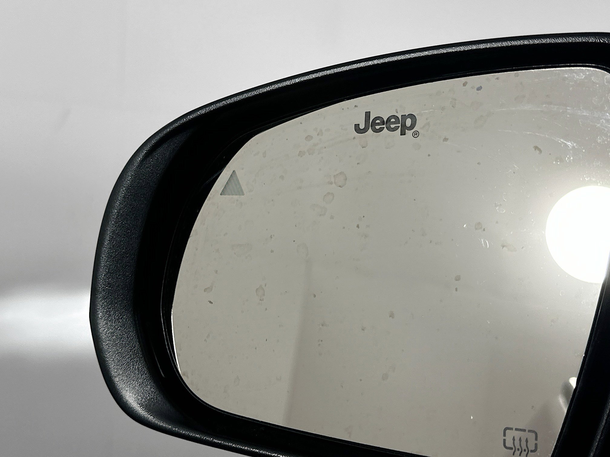 Used 2025 Jeep Compass Limited image 16