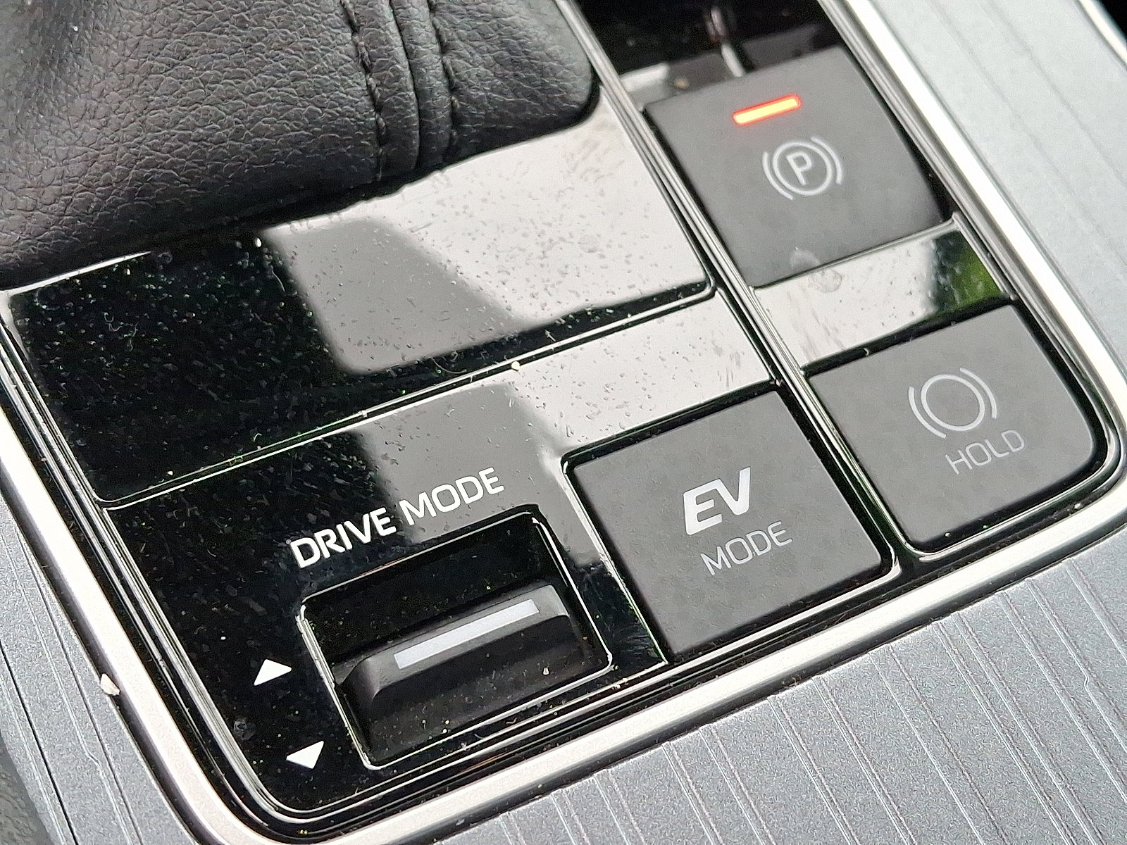 Used 2025 Toyota Sienna XLE image 25