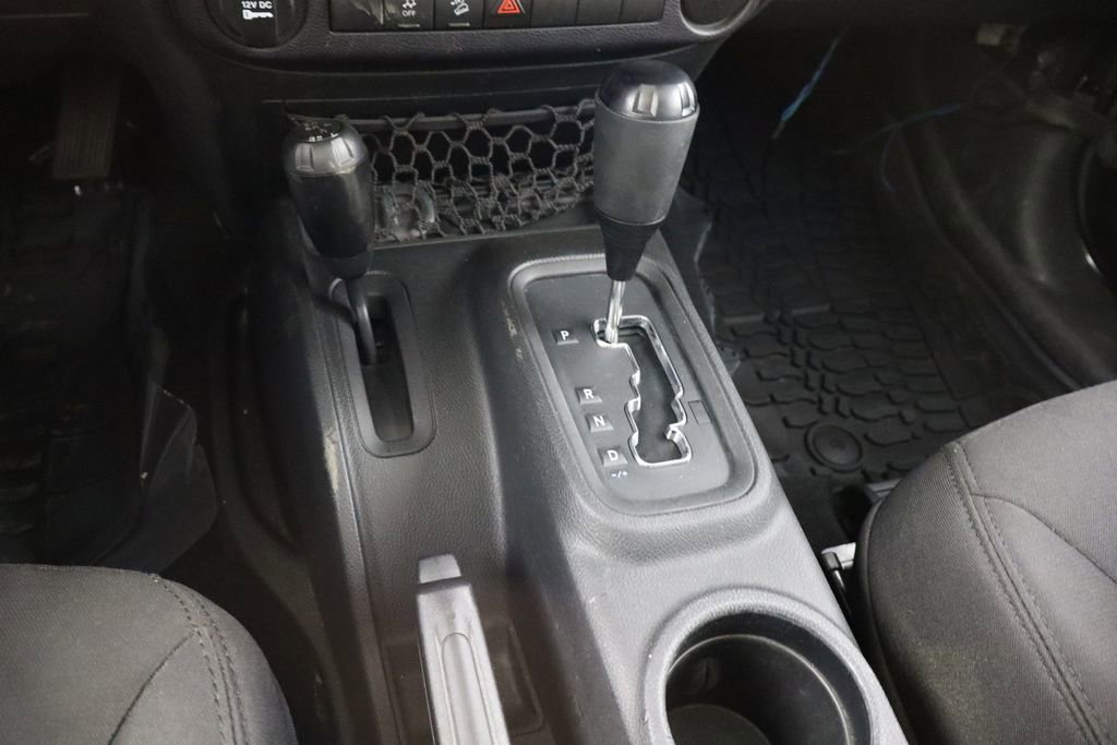 Used 2015 Jeep Wrangler Sport image 25