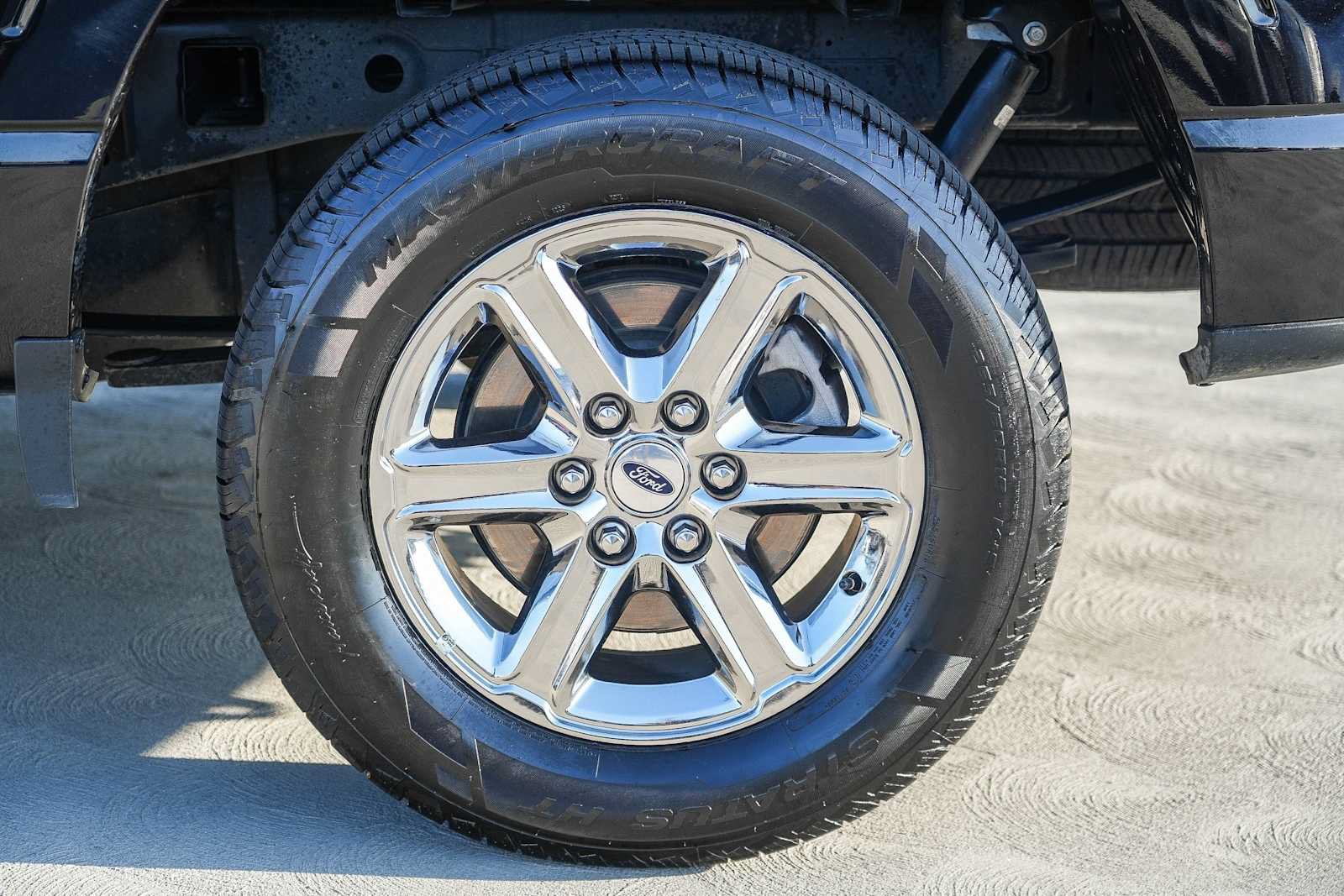 Used 2025 Ford F150 XLT w/ Equipment Group 301A Standard RWD image 9