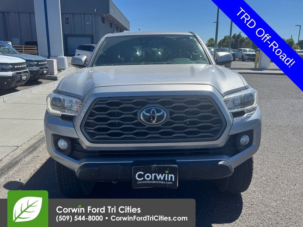 Used 2021 Toyota Tacoma TRD Off-Road w/ Technology Package AWD/4WD image 3
