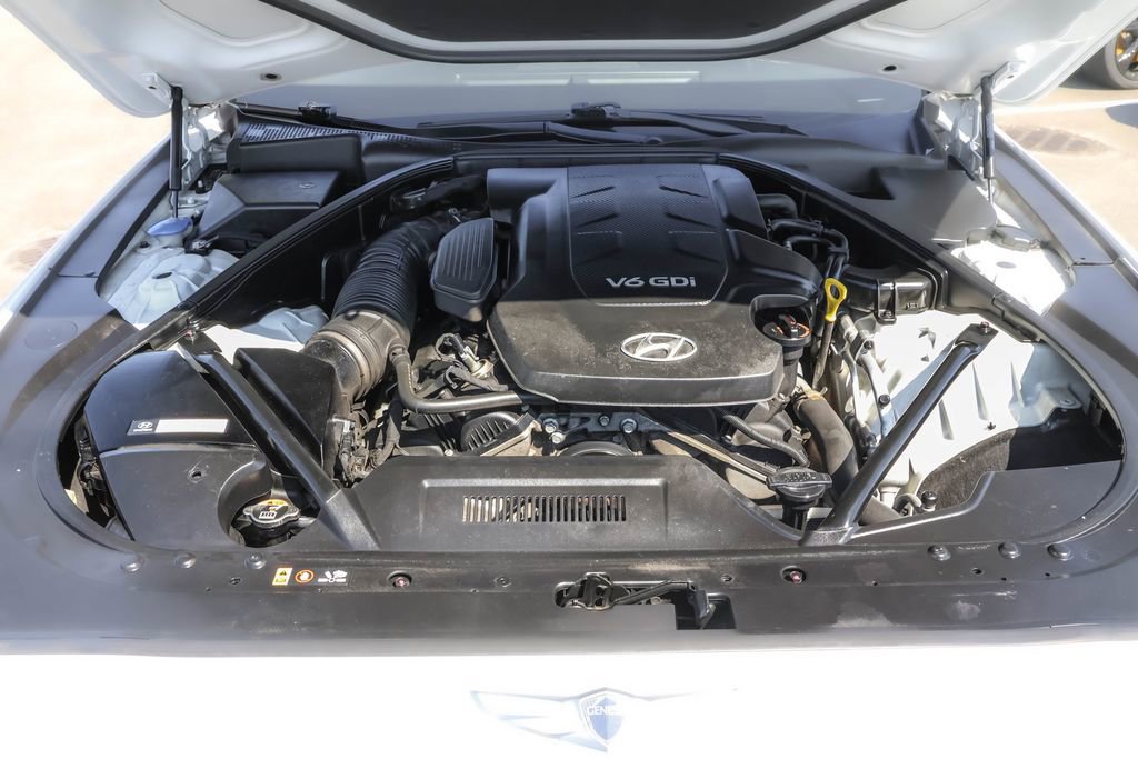 Used 2015 Hyundai Genesis 3.8 w/ Option Group 03 image 38