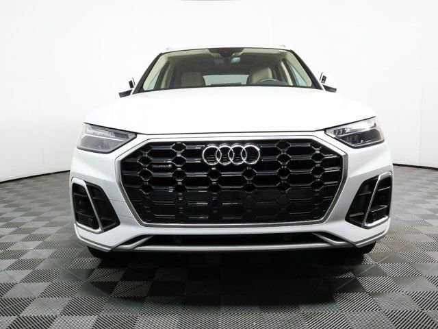 Used 2023 Audi Q5 2.0T Premium w/ Convenience Package AWD/4WD image 34