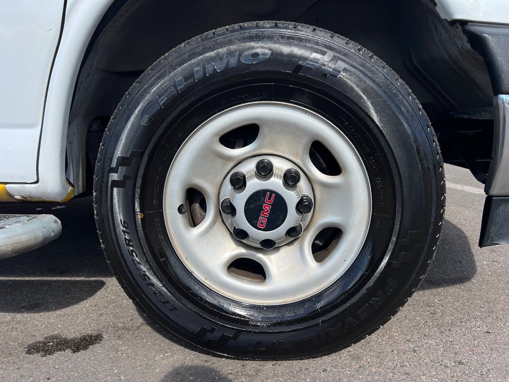 Used 2021 GMC Savana 2500 w/ Driver Convenience Package image 10