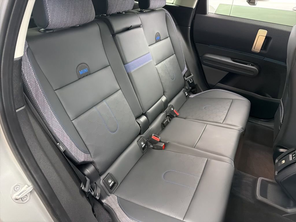 Used 2025 MINI Cooper Countryman S w/ Comfort Package Max image 21