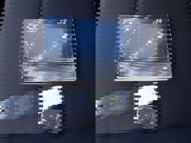 Used 2024 Chevrolet Malibu LT image 29