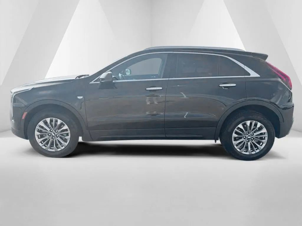 Used 2024 Cadillac XT4 Premium Luxury image 4