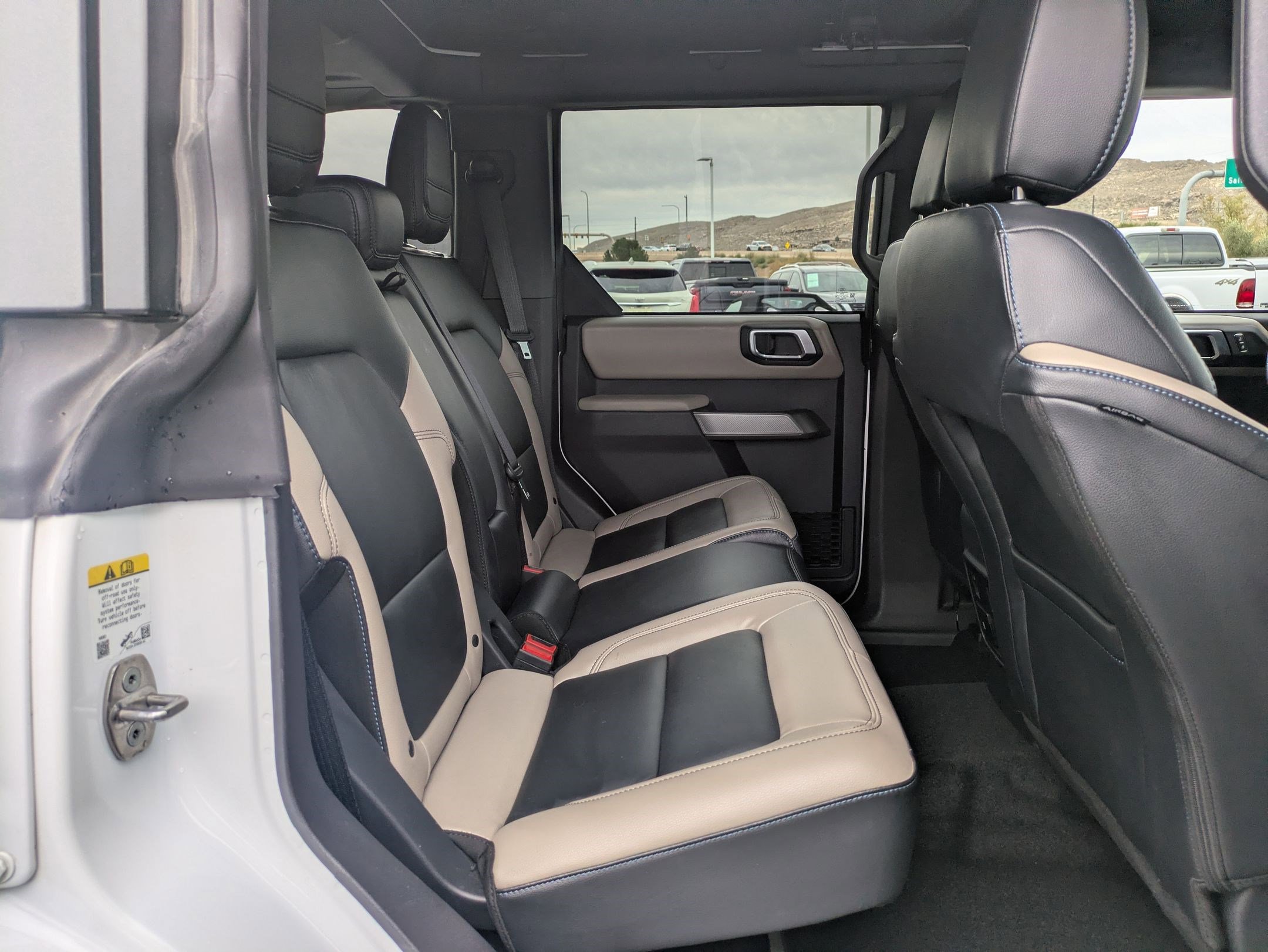 Used 2023 Ford Bronco Wildtrak image 29