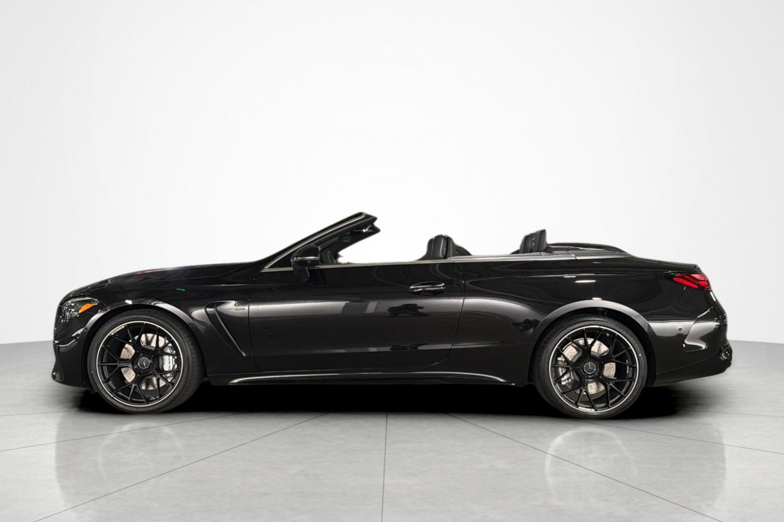 New 2027 Mercedes-Benz CLE 53 AMG 4MATIC Cabriolet image 2