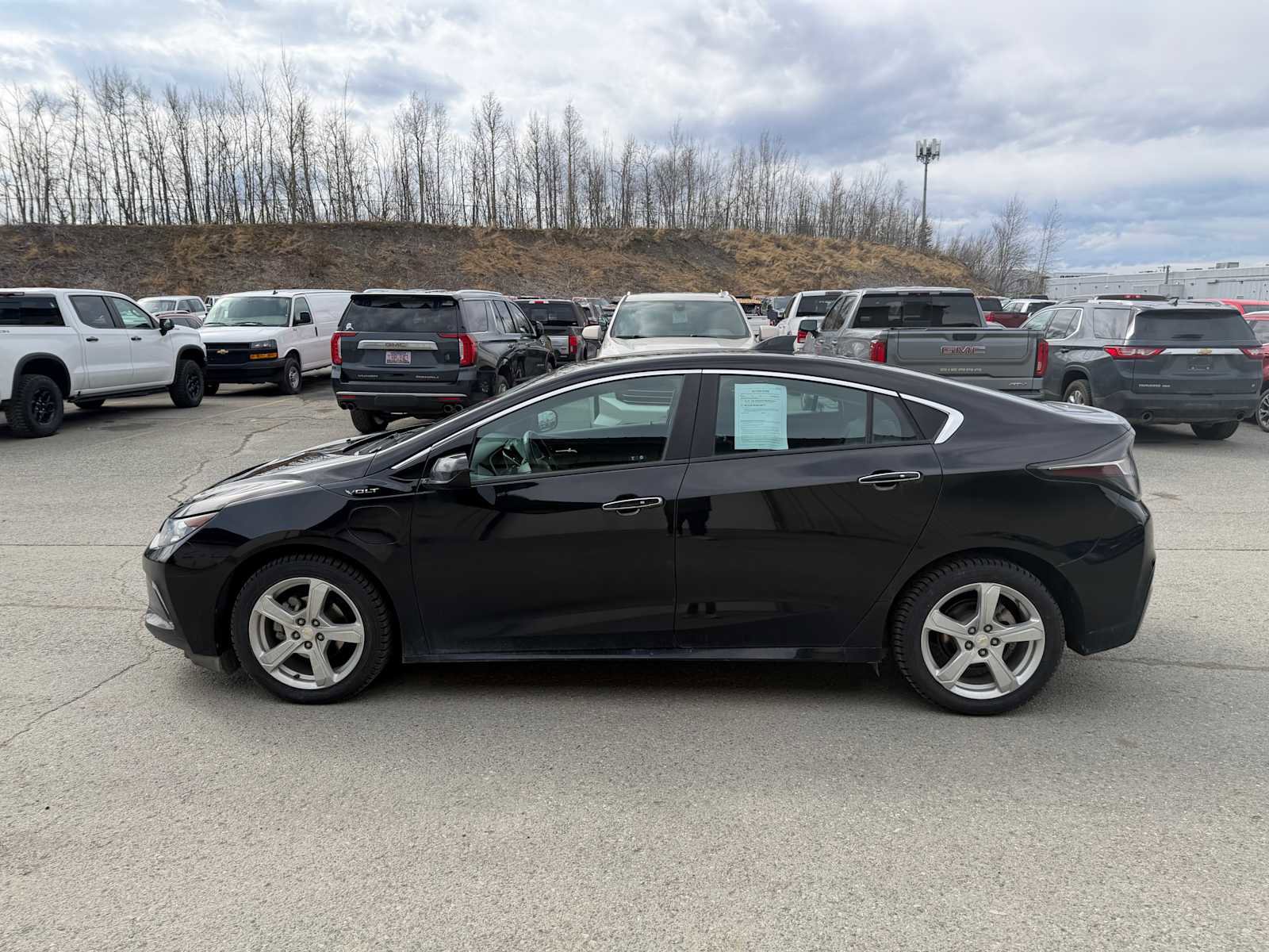 Used 2018 Chevrolet Volt LT w/ LT Driver Confidence Package FWD image 2