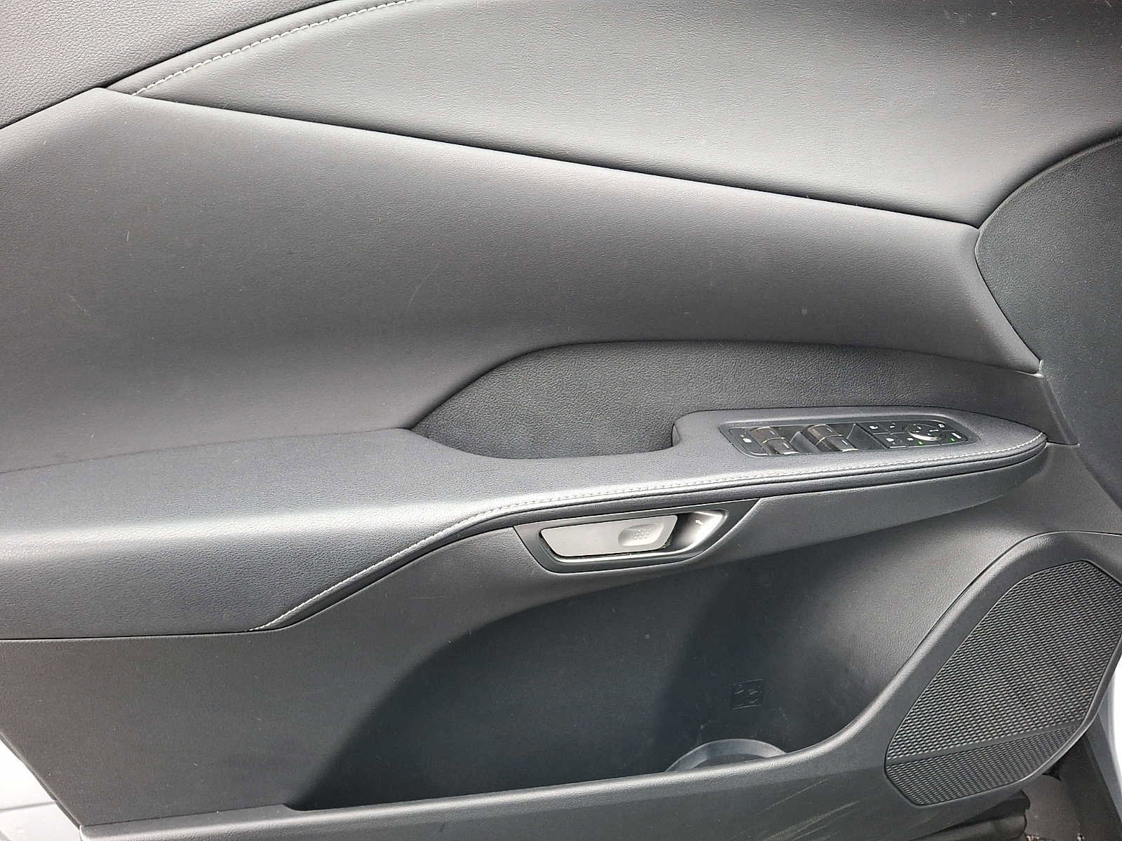 Used 2023 Lexus RX 350 Premium w/ Accessory Package (Z1) image 8