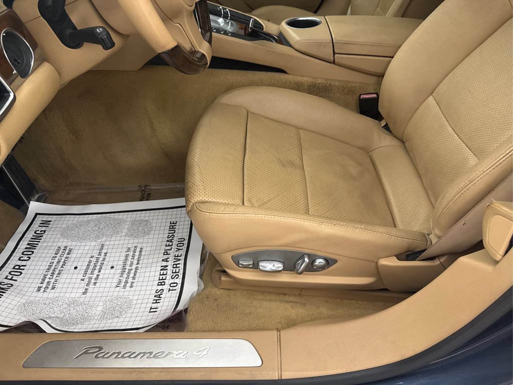 Used 2012 Porsche Panamera 4 image 29