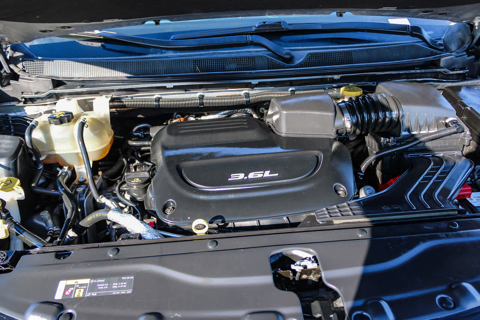 Used 2018 Chrysler Pacifica Touring-L image 23