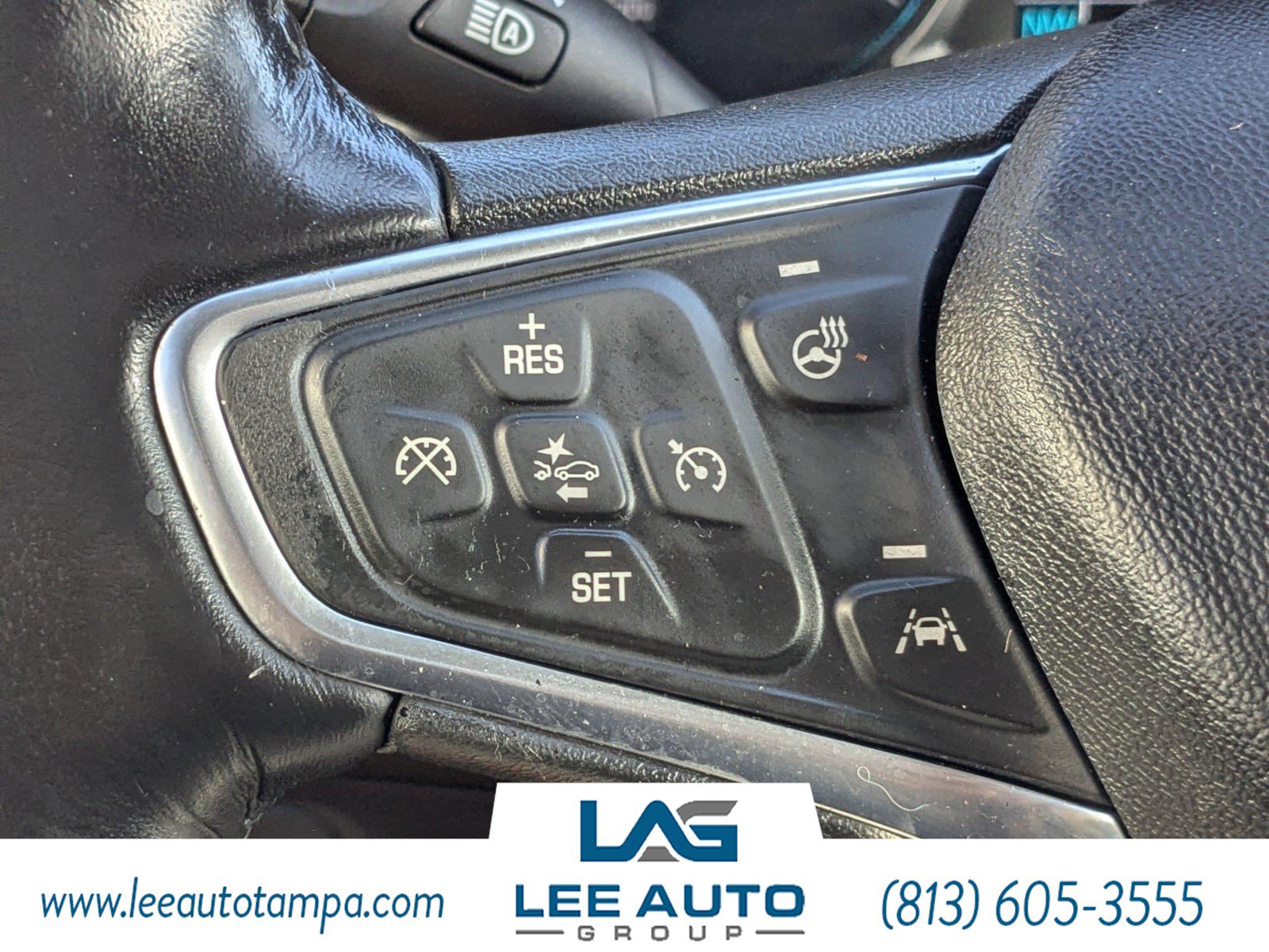 Used 2018 Chevrolet Equinox Premier AWD/4WD image 27