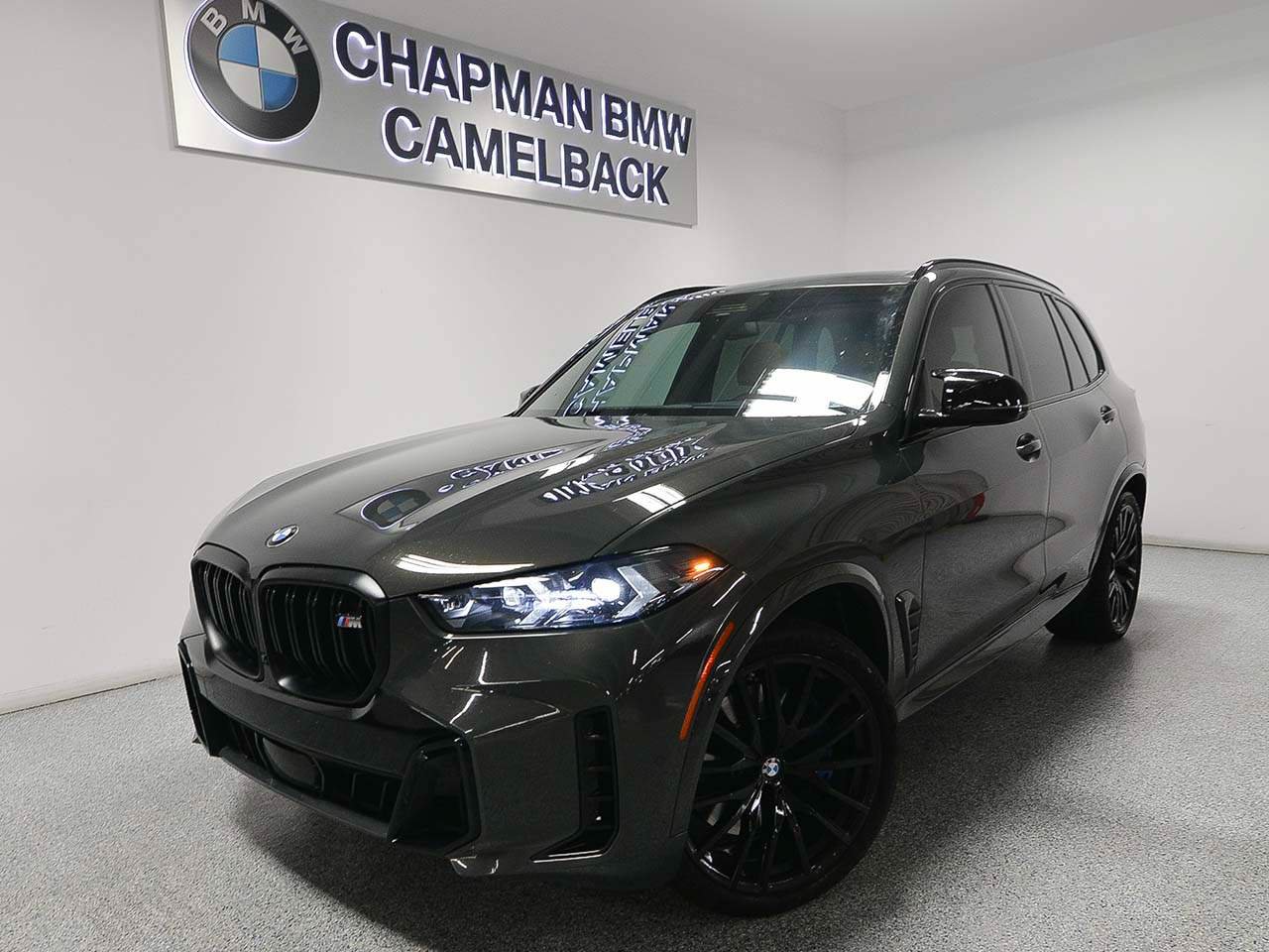 Used 2024 BMW X5 M60i AWD/4WD image 1