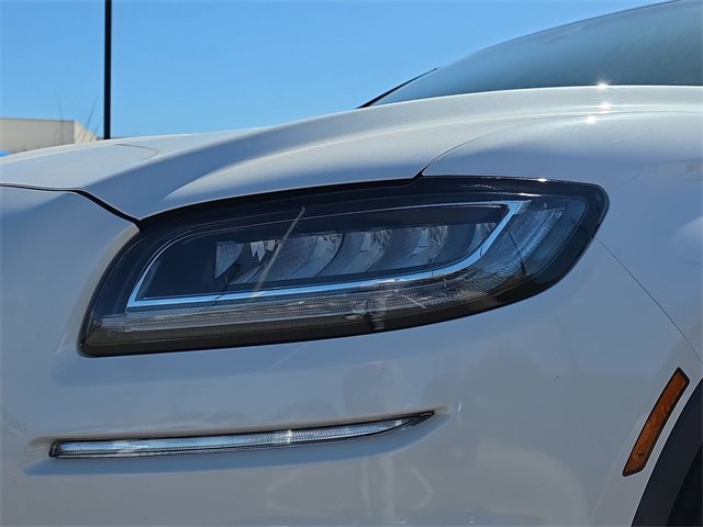 Used 2019 Lincoln Nautilus Select image 9