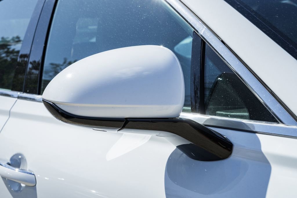 Used 2024 Genesis G80 image 12