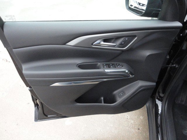 Used 2026 Chevrolet Traverse LT AWD/4WD image 3