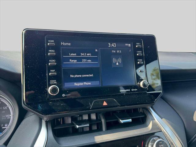 Certified 2022 Toyota Venza XLE image 5