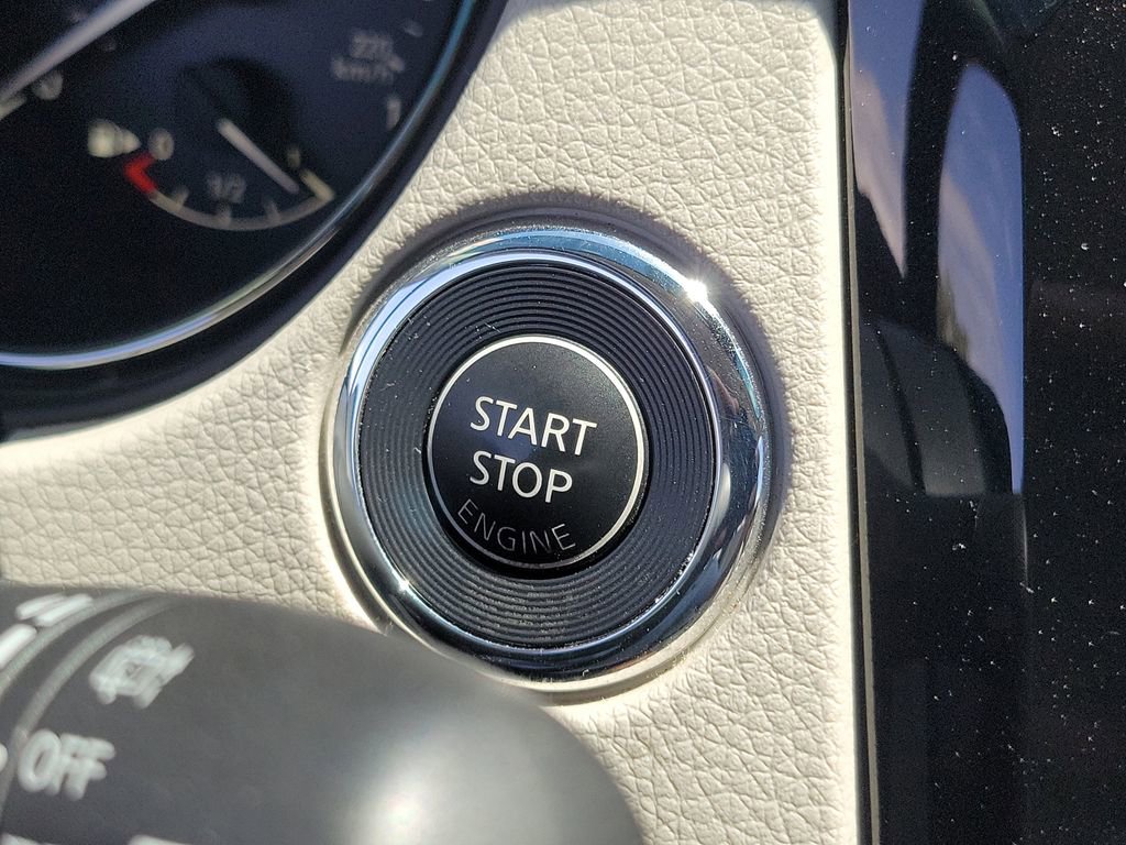 Used 2020 Nissan Rogue Sport SV FWD image 10