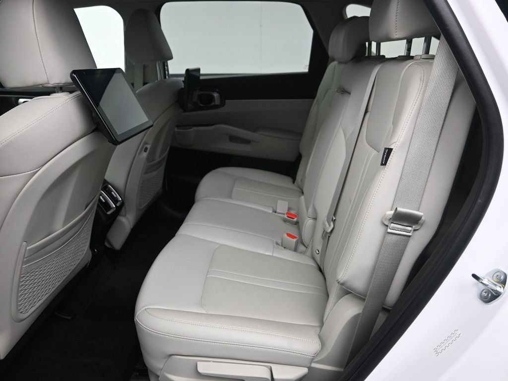 New 2025 Kia Sorento S w/ Panoramic Sunroof Package FWD image 23