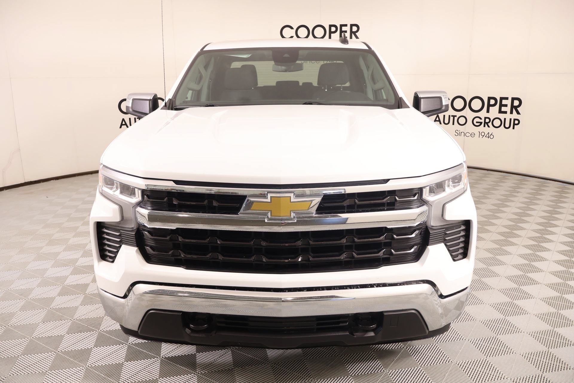 Used 2023 Chevrolet Silverado 1500 LT w/ Protection Package AWD/4WD image 9