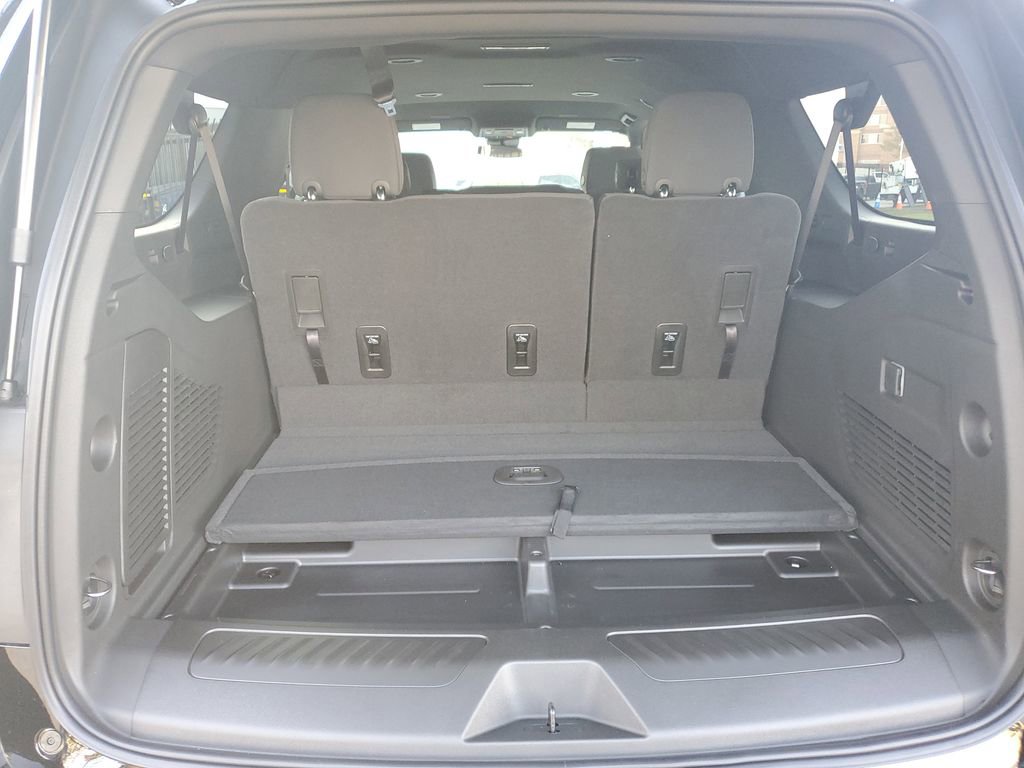 New 2026 Chevrolet Suburban LS w/ LPO, Dark Essentials Package image 7