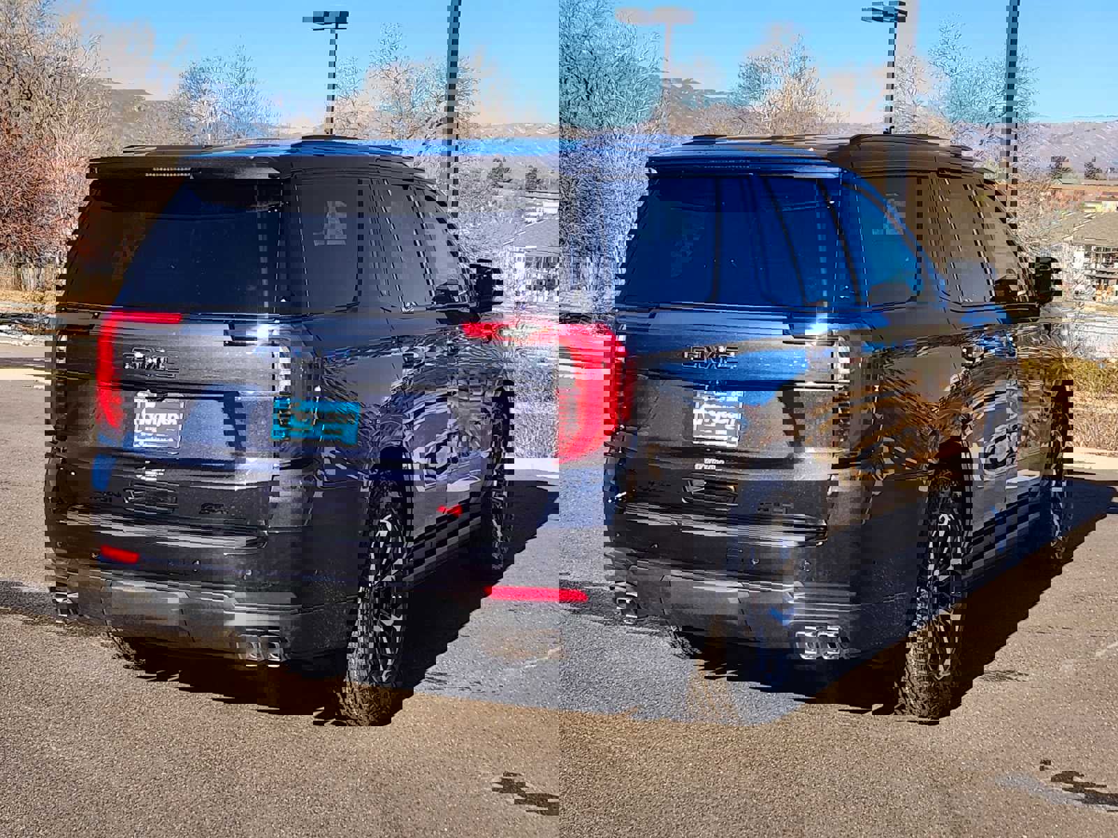 New 2026 GMC Yukon AT4 Ultimate w/ LPO, Illumination Package image 3