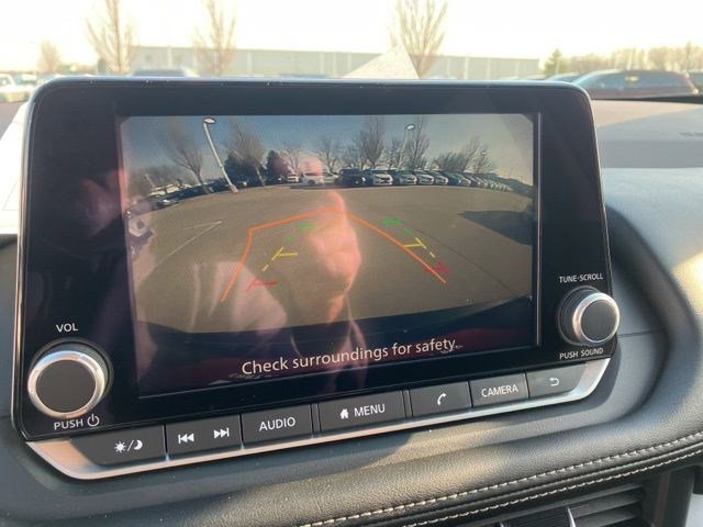 Used 2023 Nissan Rogue SV w/ SV Premium B Package image 20