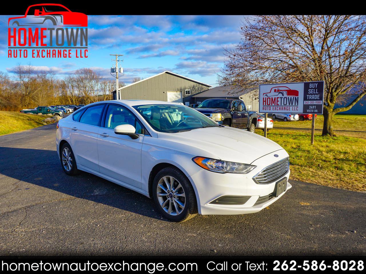 Used 2017 Ford Fusion SE w/ Fusion SE Technology Package image 1
