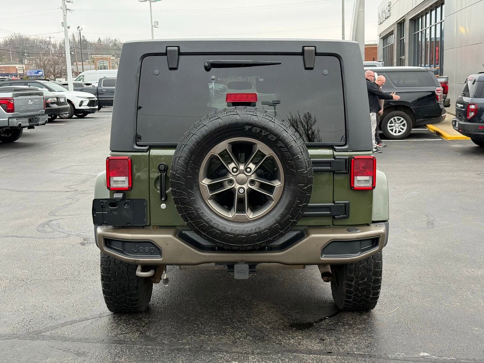 Used 2016 Jeep Wrangler Unlimited Sahara image 4