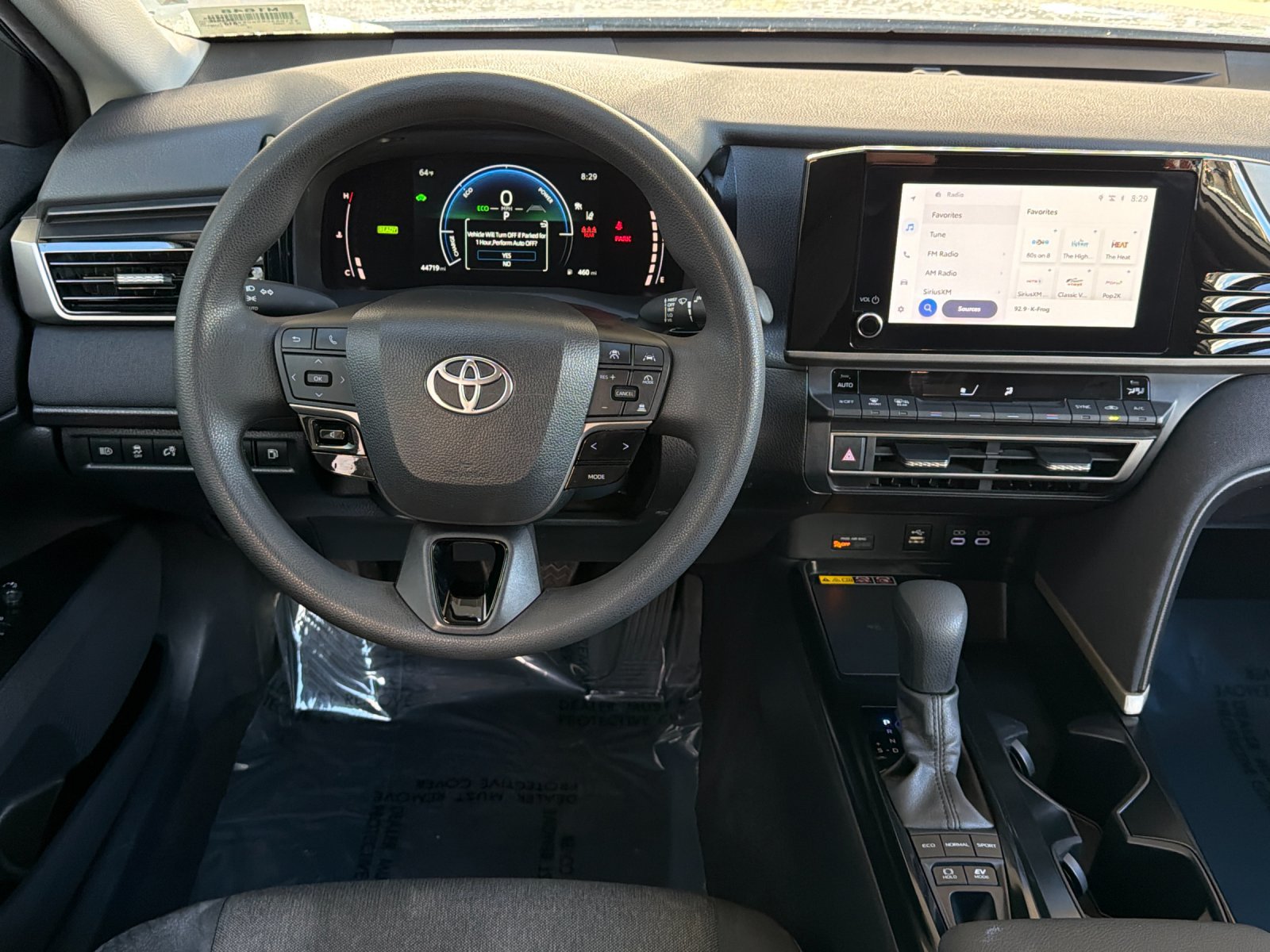 Used 2025 Toyota Camry LE FWD image 13