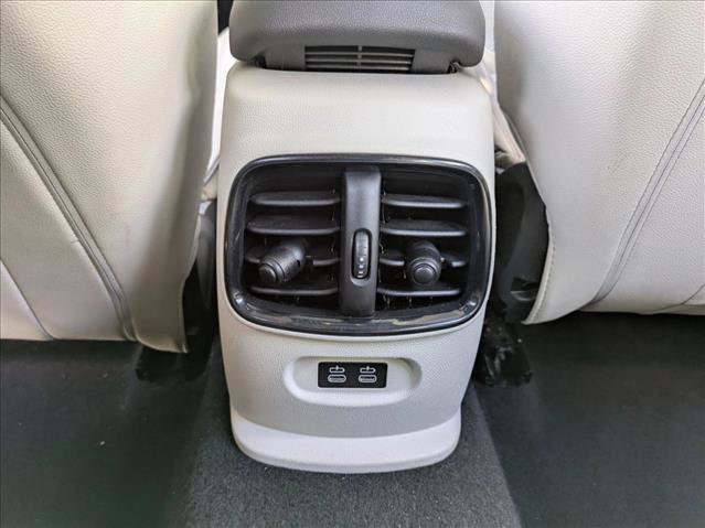 Used 2024 MINI Cooper Clubman S w/ Signature Upholstery Package image 18