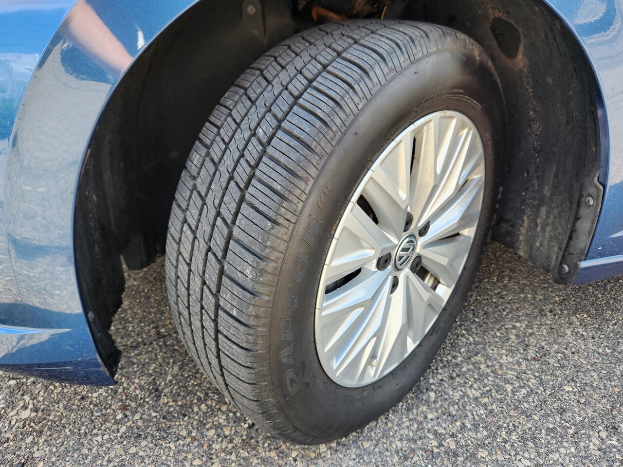 Used 2019 Volkswagen Jetta S w/ Driver Assistance Package FWD image 24