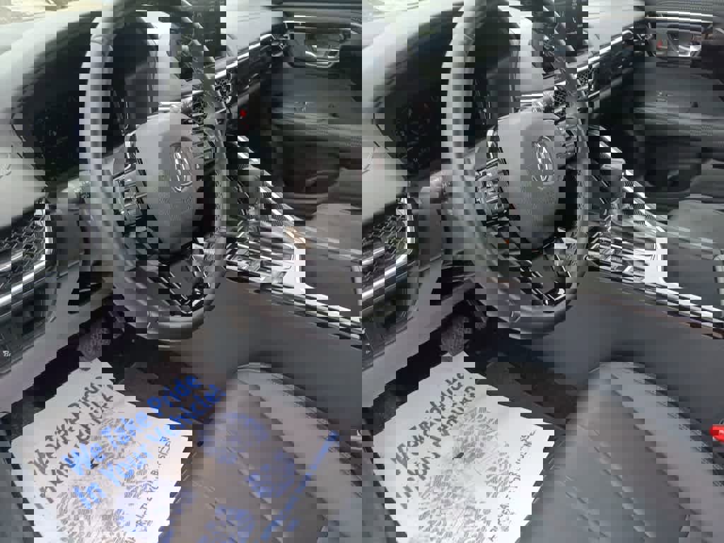 Used 2025 Acura ADX AWD image 16