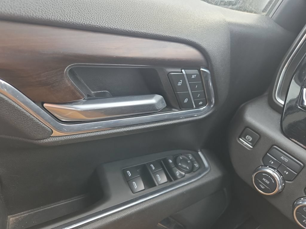Used 2025 GMC Sierra 1500 SLT AWD/4WD image 20